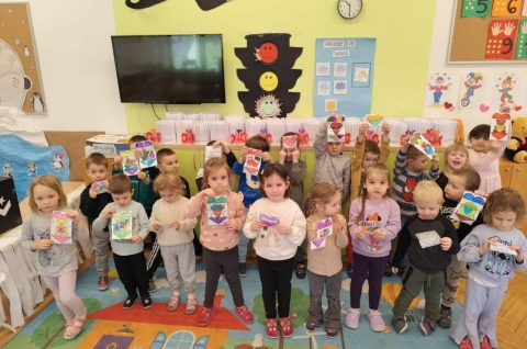 DV KOTORIBA Od snježnih šetnji do predstave ‘Klaun’ – zima puna osmijeha (6)