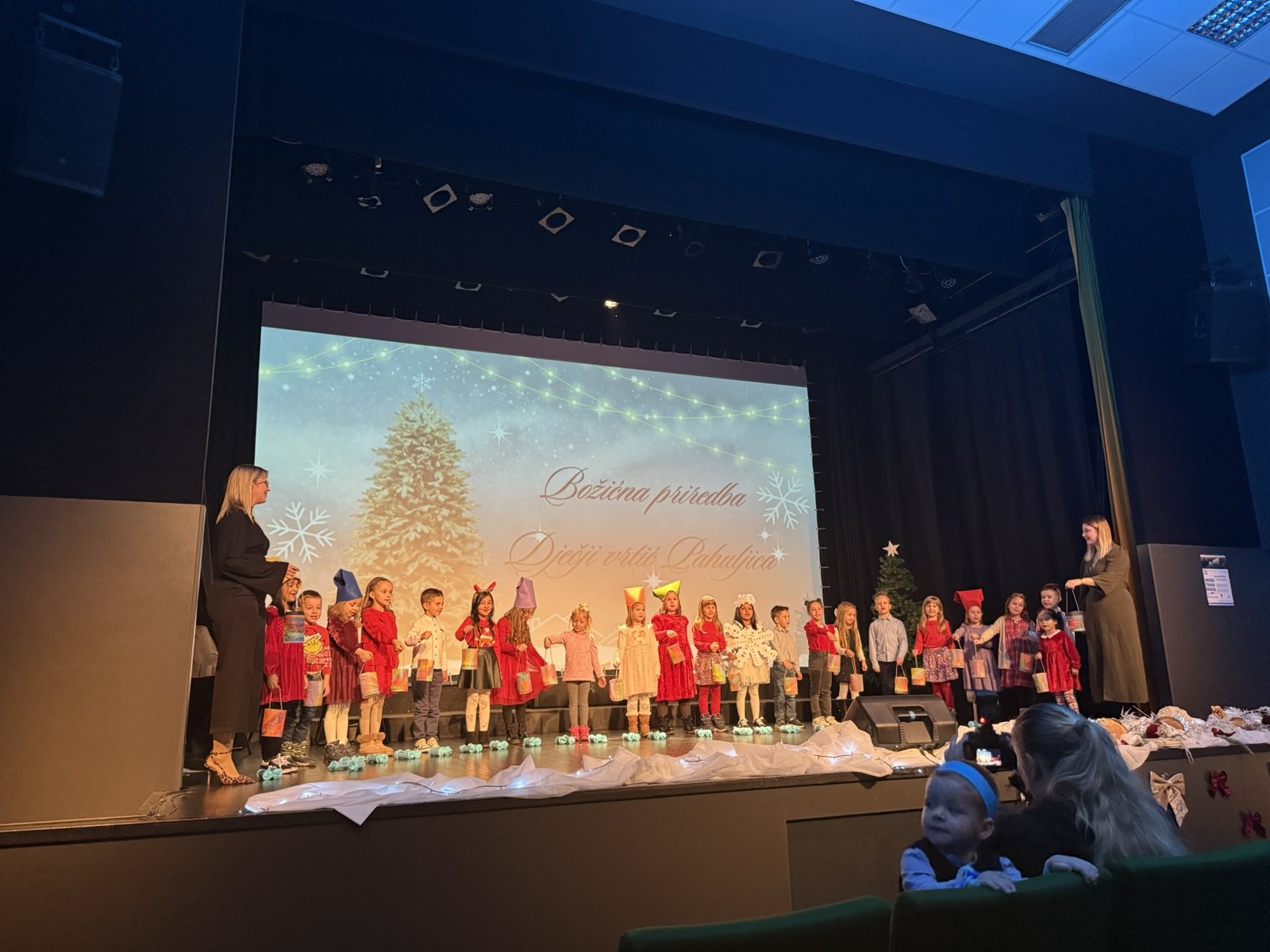 DV Pahuljica Mursko Središće božićna priredba 2025 (9)