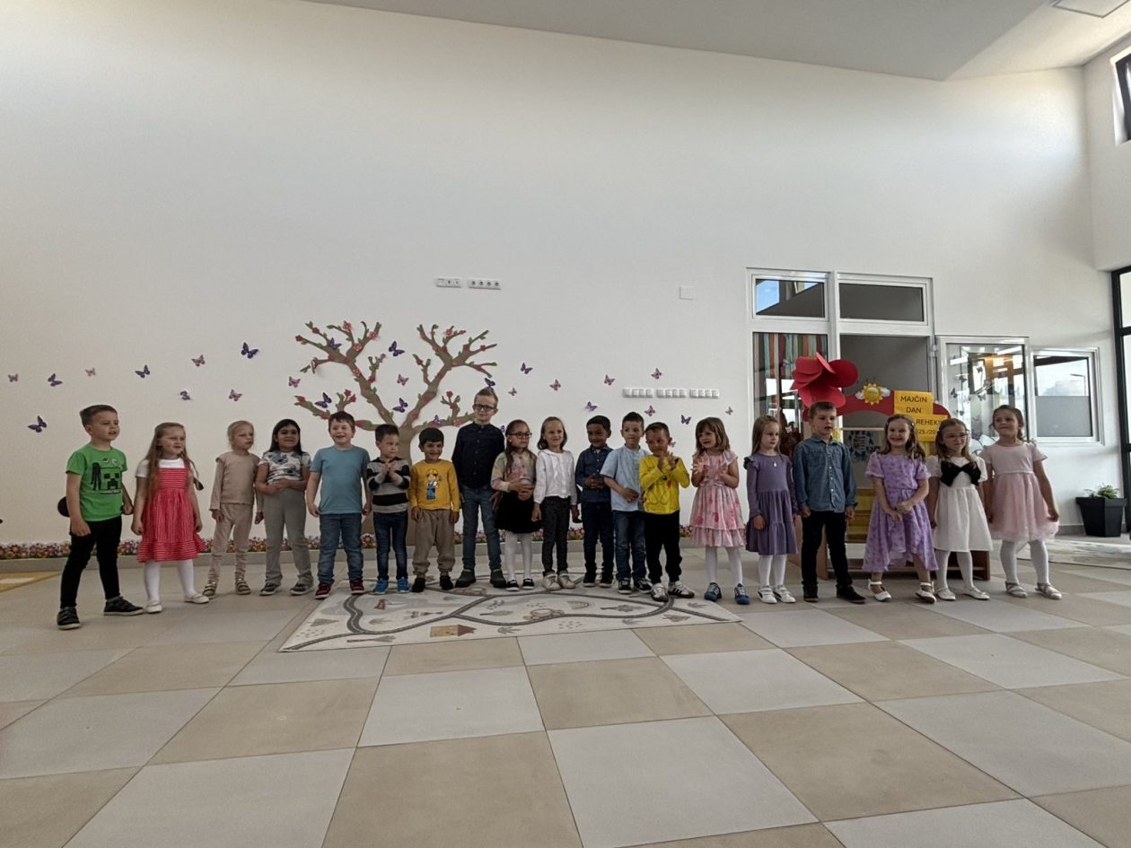 DV REHEKI majčin dan (2)