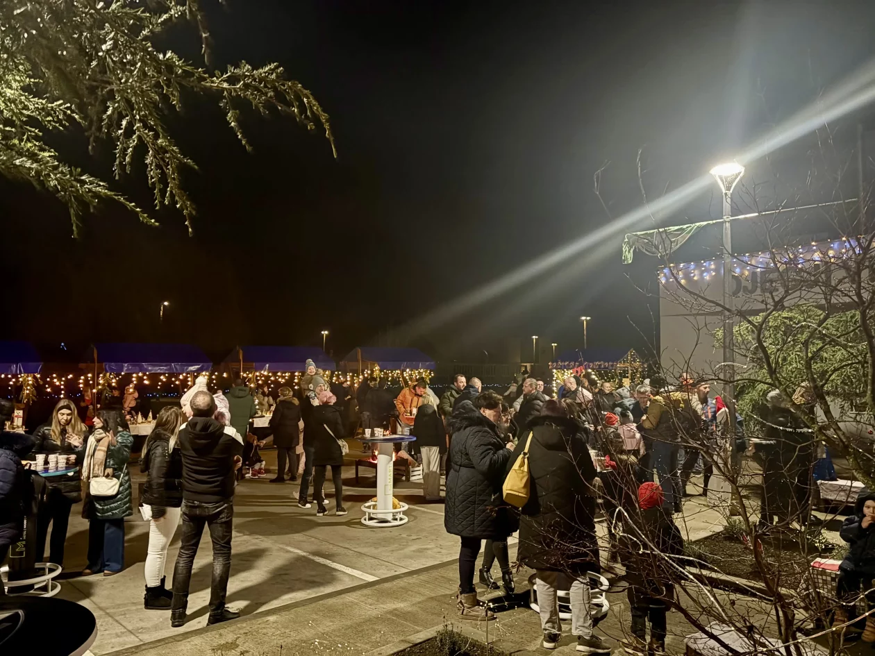 DV VESELA LOPTICA (24)