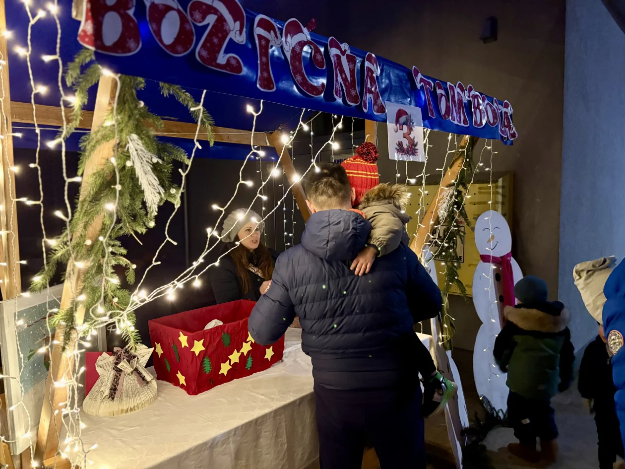 DV VESELA LOPTICA (25)