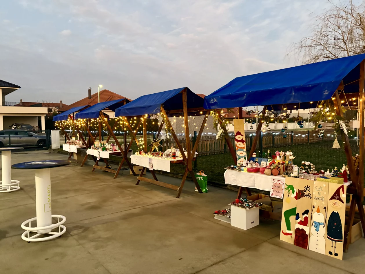 DV VESELA LOPTICA (8)