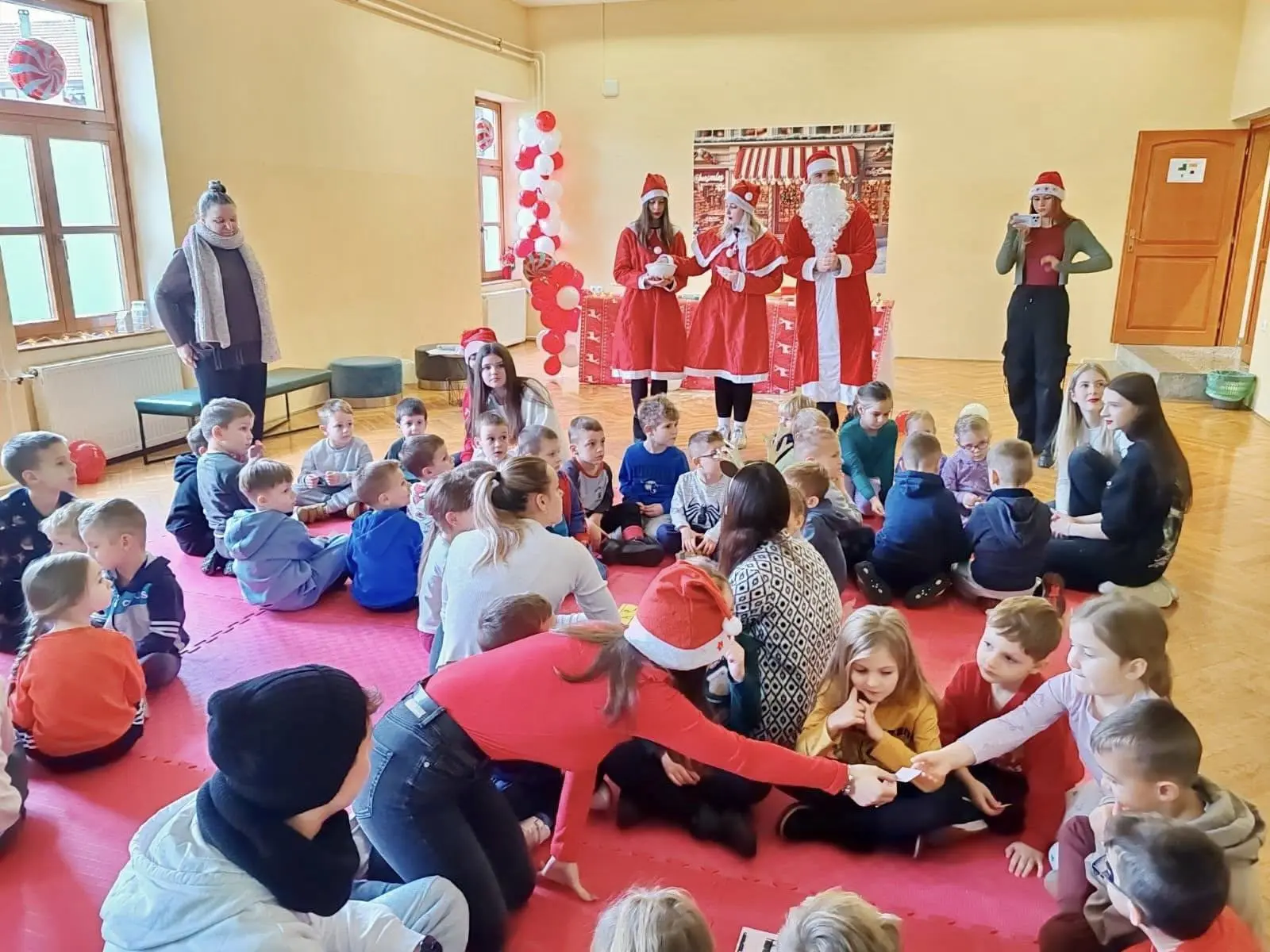 DV Vesela Loptica Srednja škola Čakovec (12) DV Vesela Loptica Srednja škola Čakovec (12)