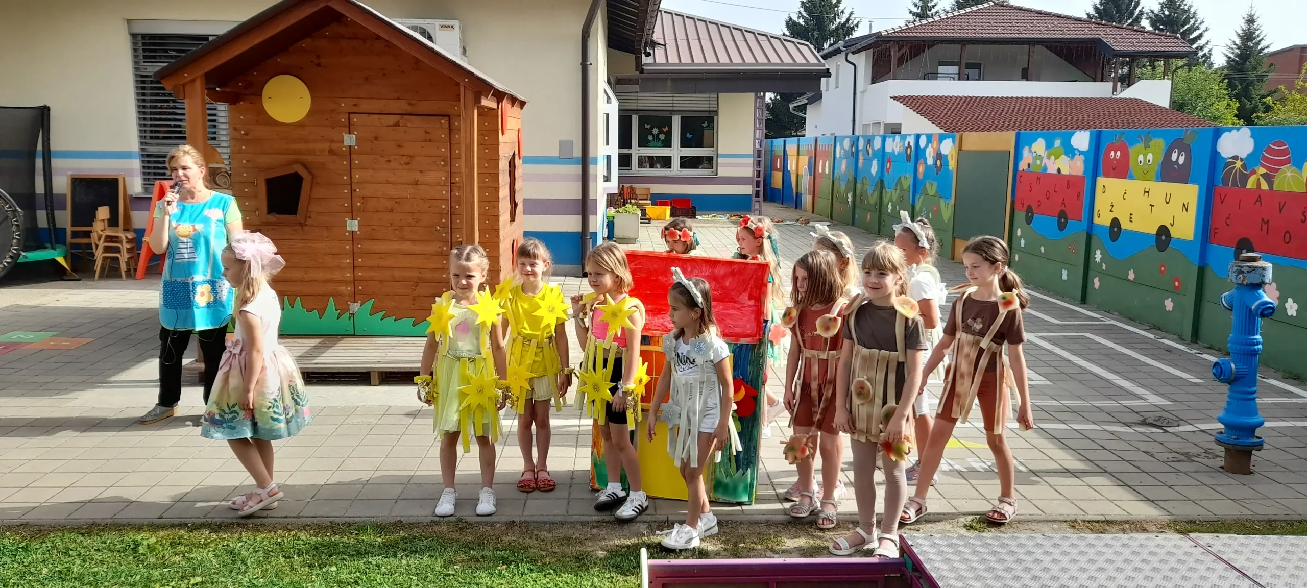 DV Zvončić prvi dan ljeta i predstava 2024. Nedelišće (4) DV Zvončić prvi dan ljeta i predstava 2024. Nedelišće (4)