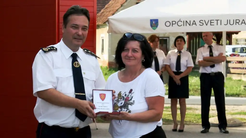 DVD BREZJE (13) DVD BREZJE (13)