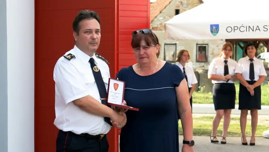 DVD BREZJE (16) DVD BREZJE (16)