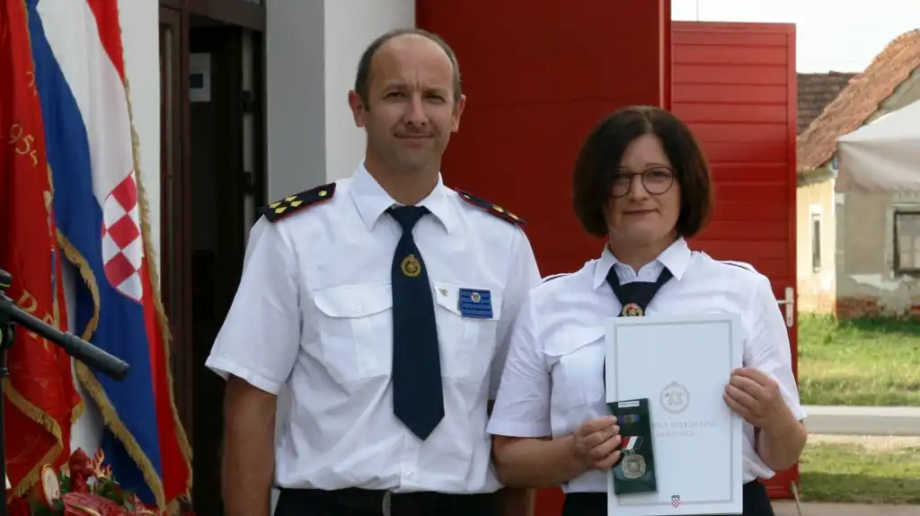 DVD BREZJE (17) DVD BREZJE (17)