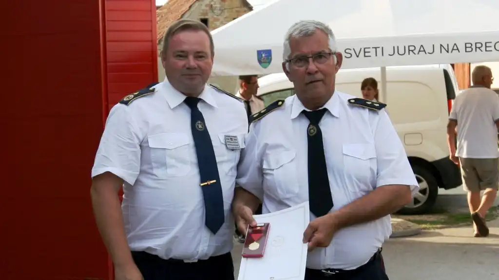 DVD BREZJE (24) DVD BREZJE (24)