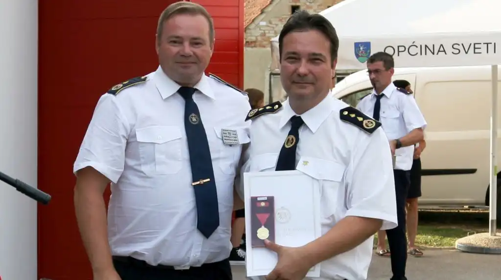 DVD BREZJE (25) DVD BREZJE (25)