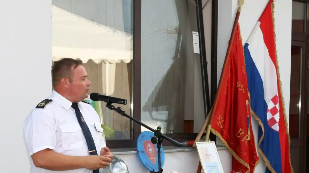 DVD BREZJE (8) DVD BREZJE (8)