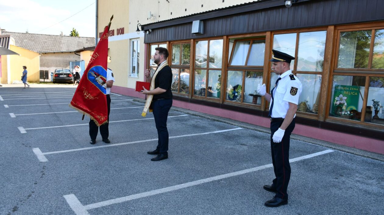 DVD Belica 100 godina (100)