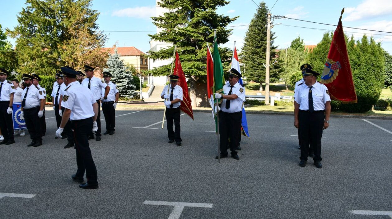 DVD Belica 100 godina (121)