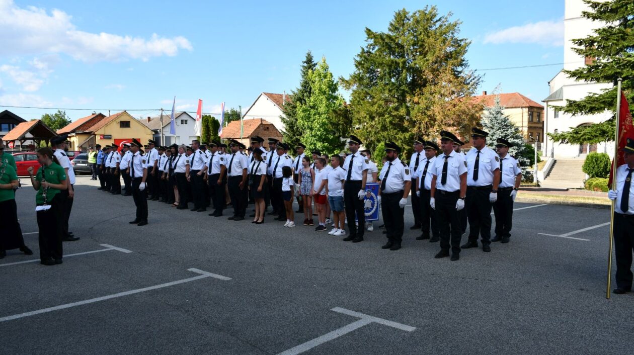 DVD Belica 100 godina (122)