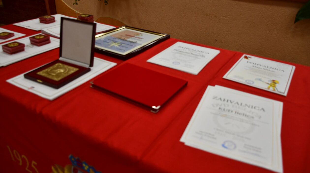 DVD Belica 100 godina (131)