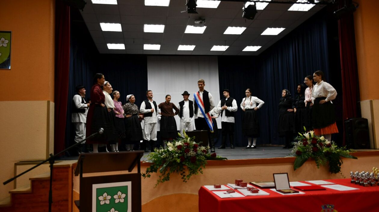 DVD Belica 100 godina (147)