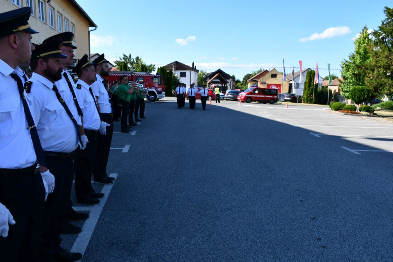 DVD Belica 100 godina (75)