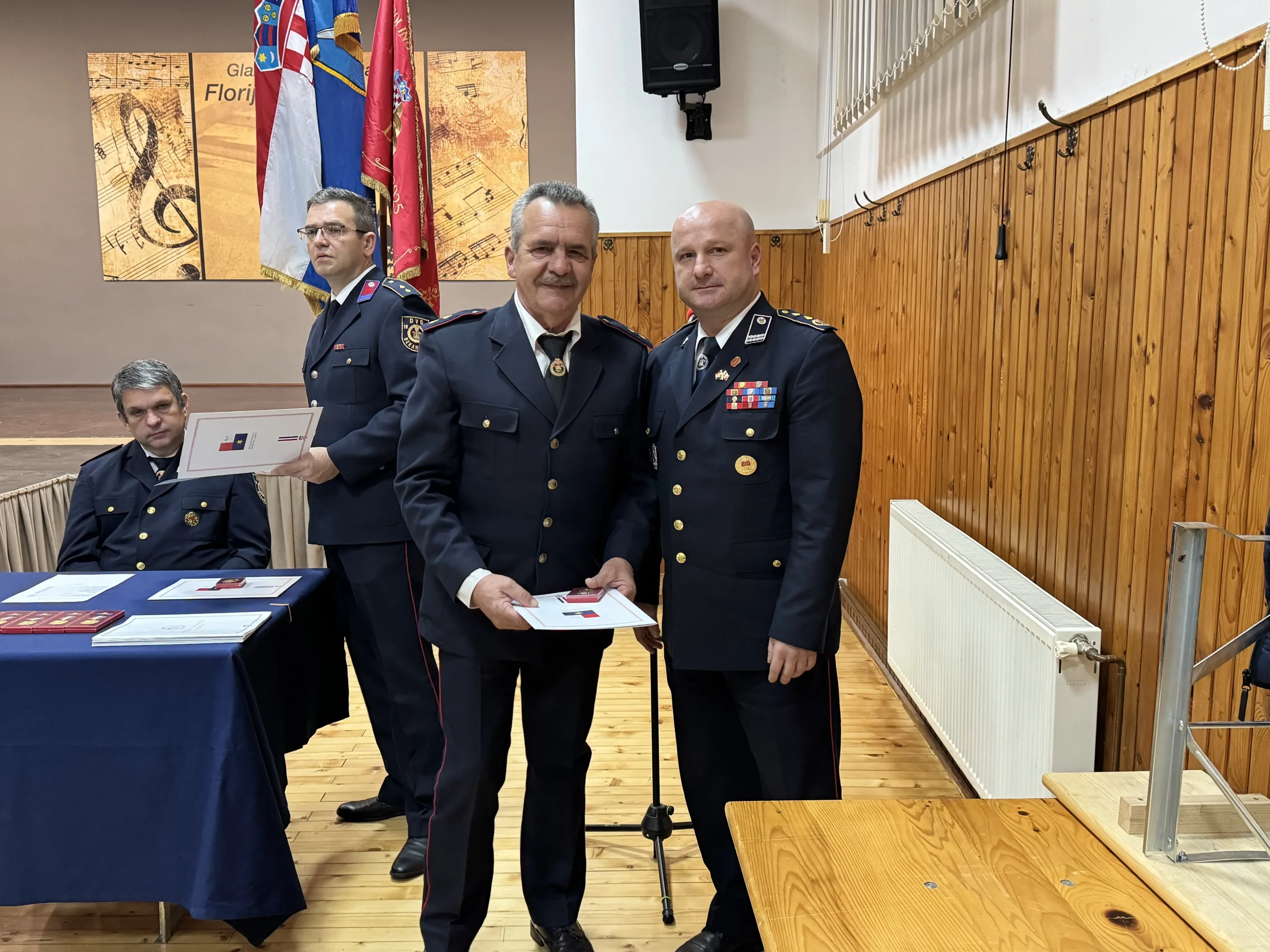 DVD DEKANOVEC IZBORNA SKUPŠTINA (26)