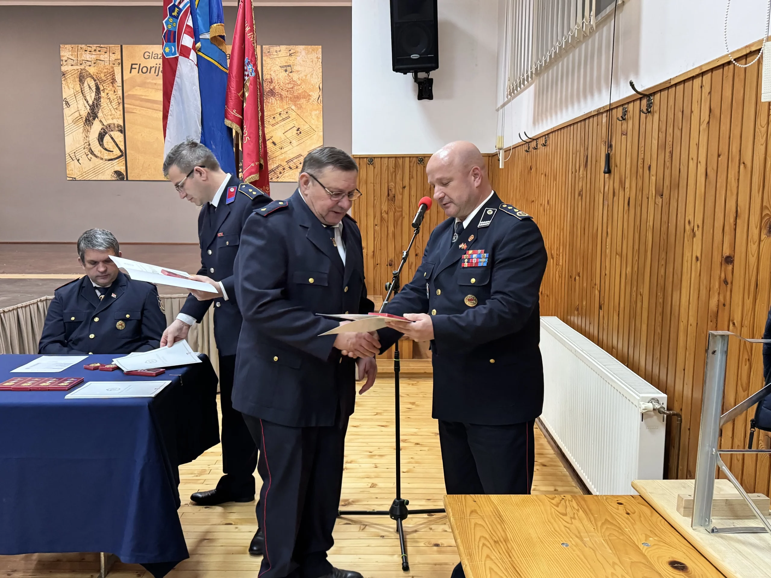 DVD DEKANOVEC IZBORNA SKUPŠTINA (27)