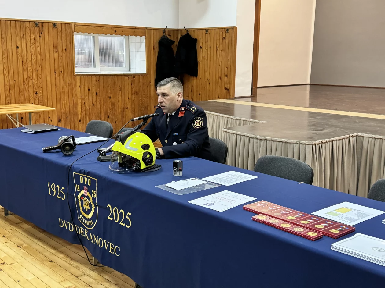 DVD DEKANOVEC IZBORNA SKUPŠTINA (4)