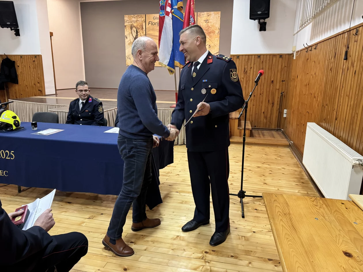 DVD DEKANOVEC IZBORNA SKUPŠTINA (43)