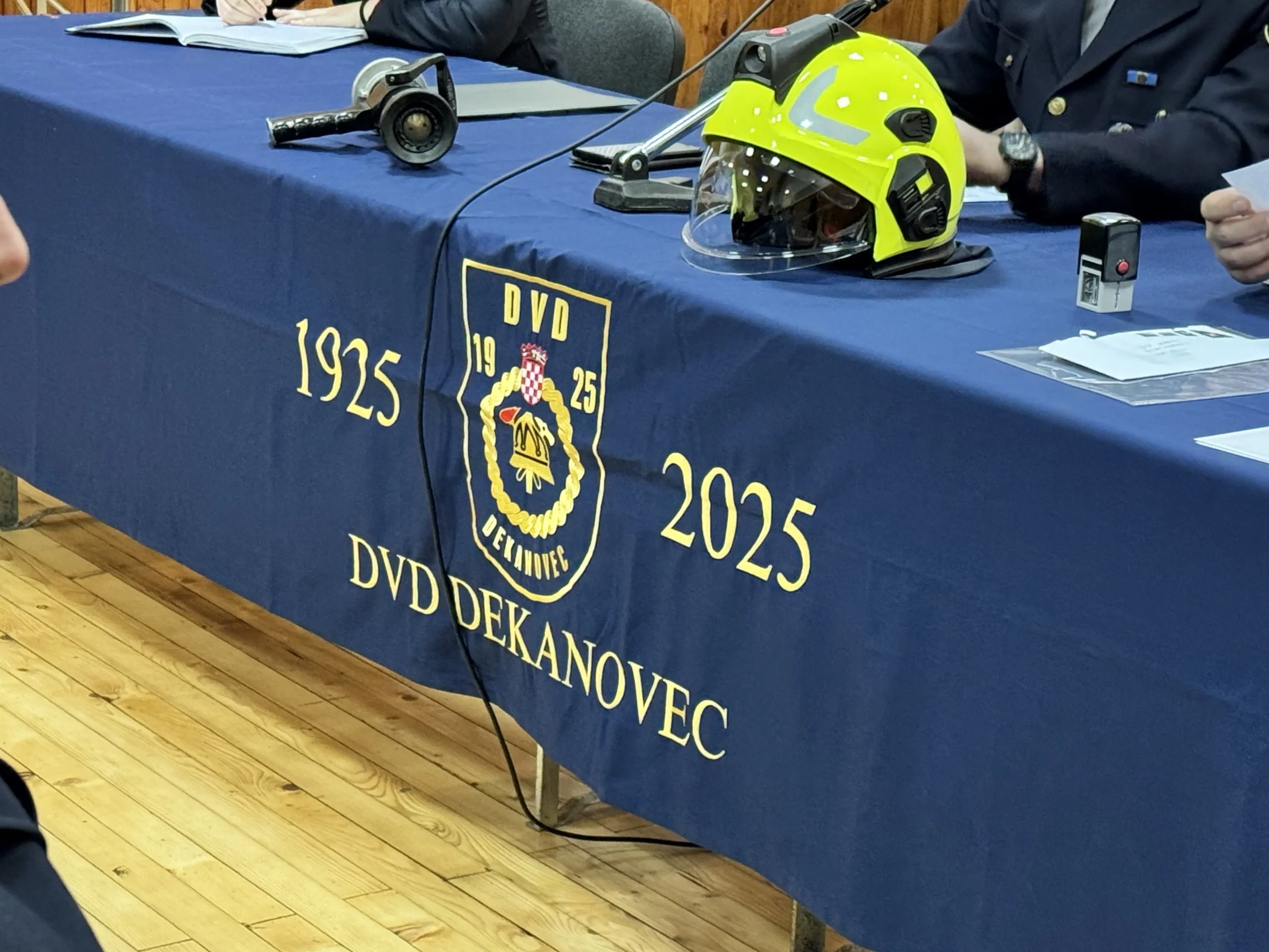 DVD DEKANOVEC IZBORNA SKUPŠTINA (9)