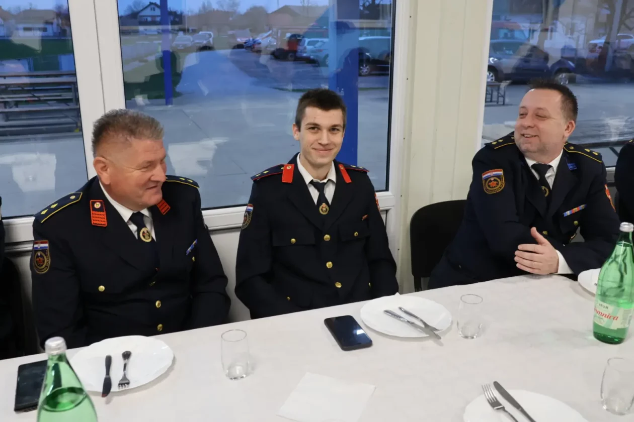 DVD Donja Dubrava vatrogasci izborna skupština (25) DVD Donja Dubrava vatrogasci izborna skupština (25)