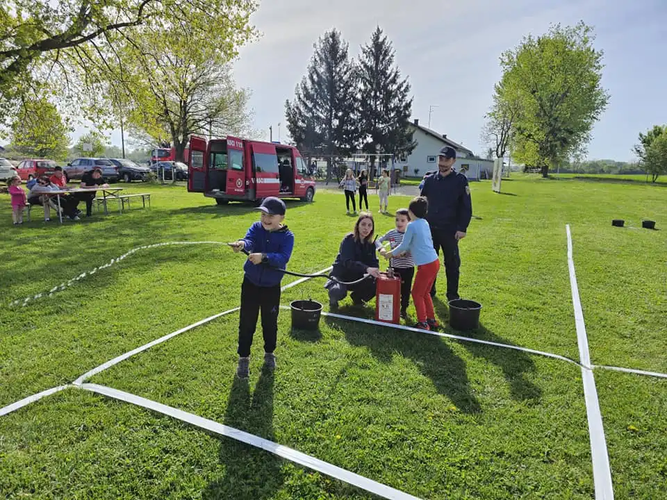 DVD Donji Vidovec, novi članovi, djeca, (1) DVD Donji Vidovec, novi članovi, djeca, (1)