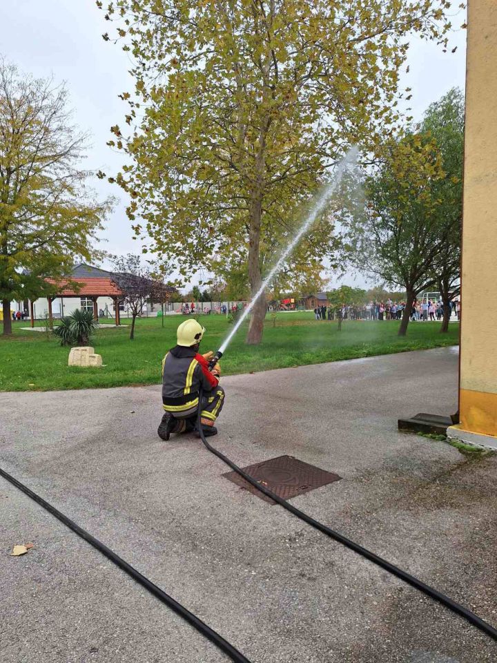 DVD Draškovec pokazna vježba u školi (4) DVD Draškovec pokazna vježba u školi (4)