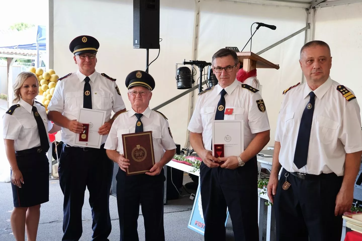 DVD Podturen, 100 godina (19) DVD Podturen, 100 godina (19)