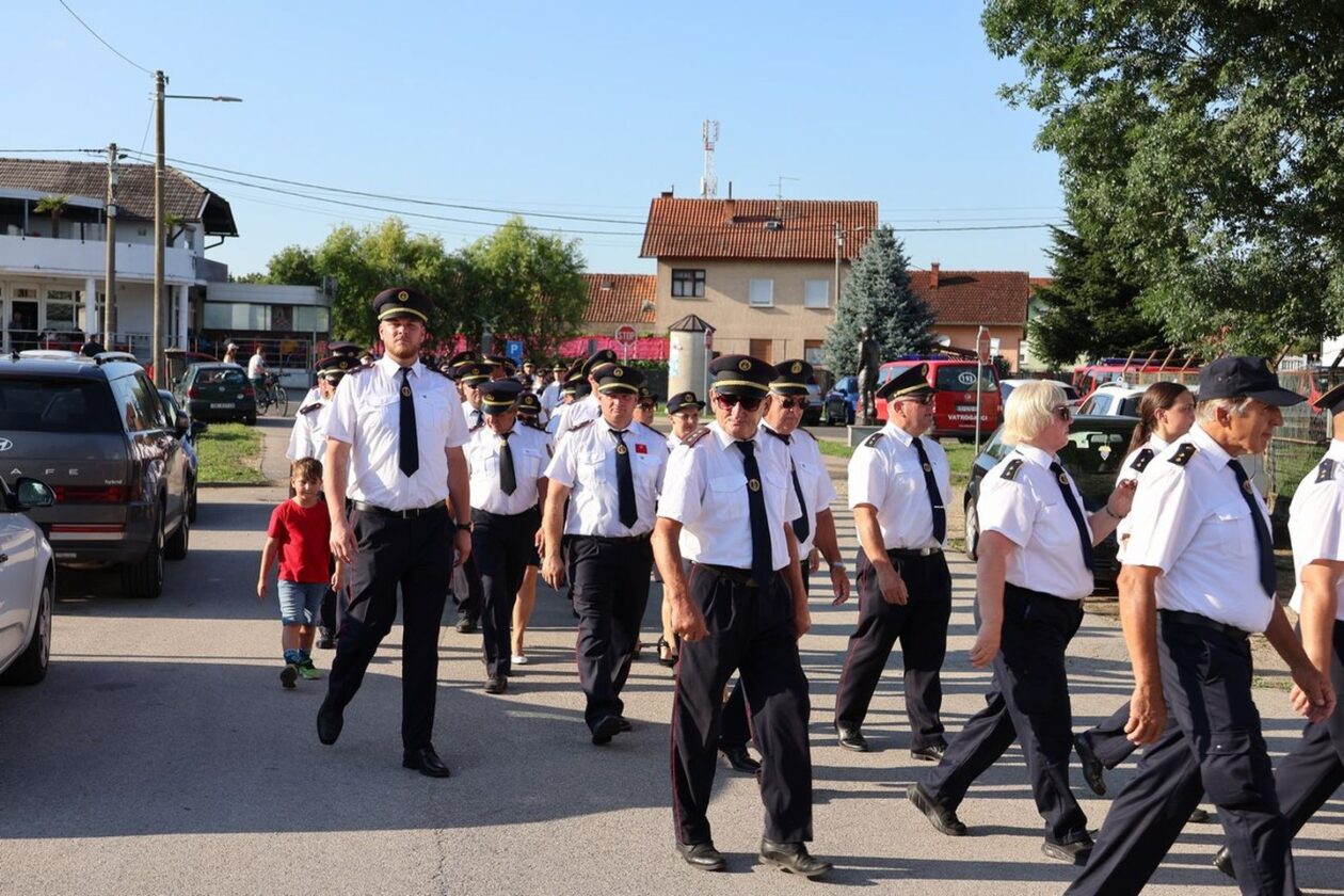 DVD Podturen 100 godina (5)