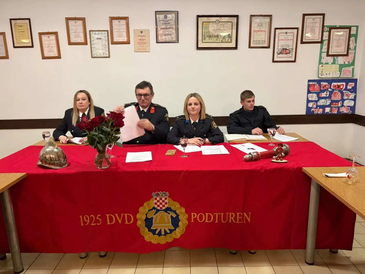 DVD Podturen (24) DVD Podturen (24)