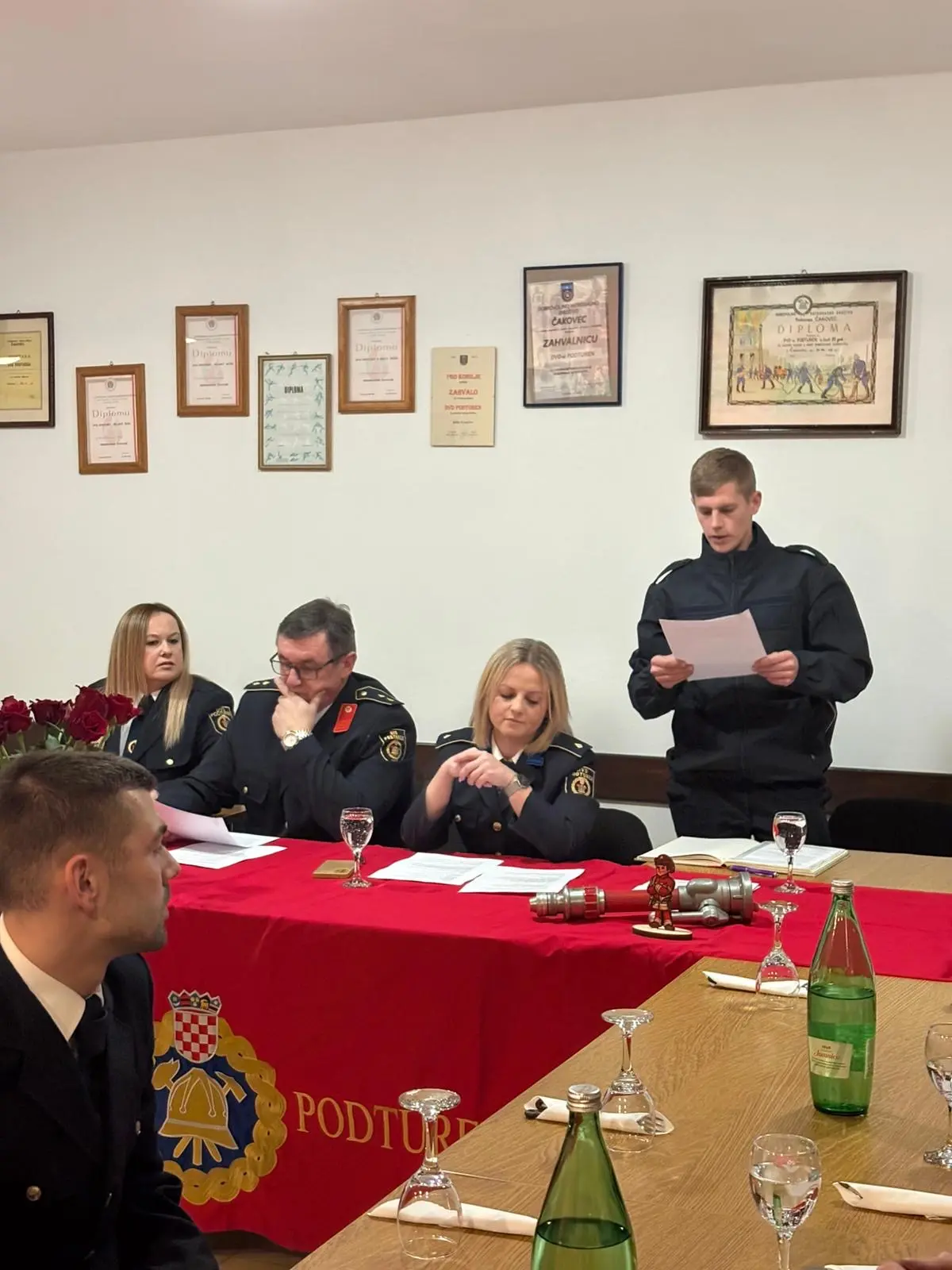 DVD Podturen (28) DVD Podturen (28)