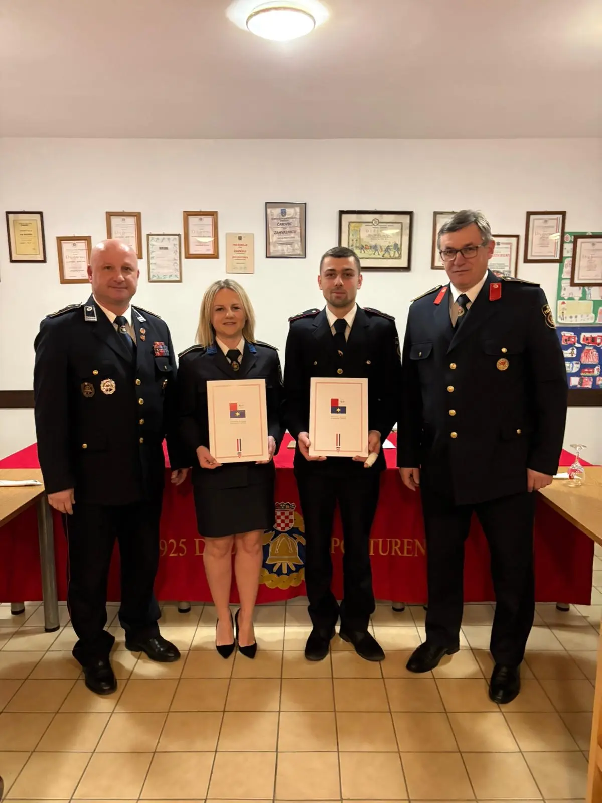 DVD Podturen (30) DVD Podturen (30)