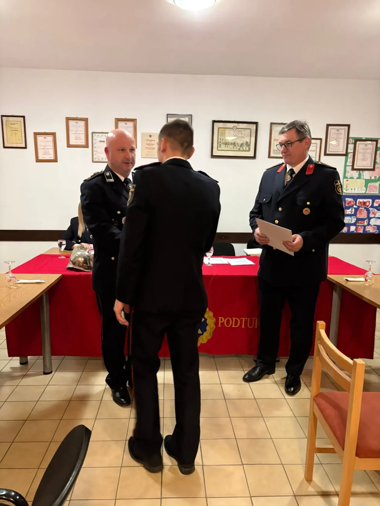 DVD Podturen (6) DVD Podturen (6)