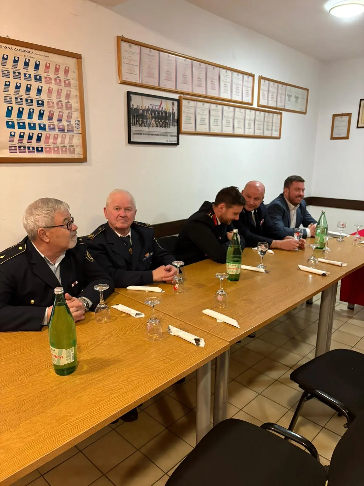 DVD Podturen (8) DVD Podturen (8)