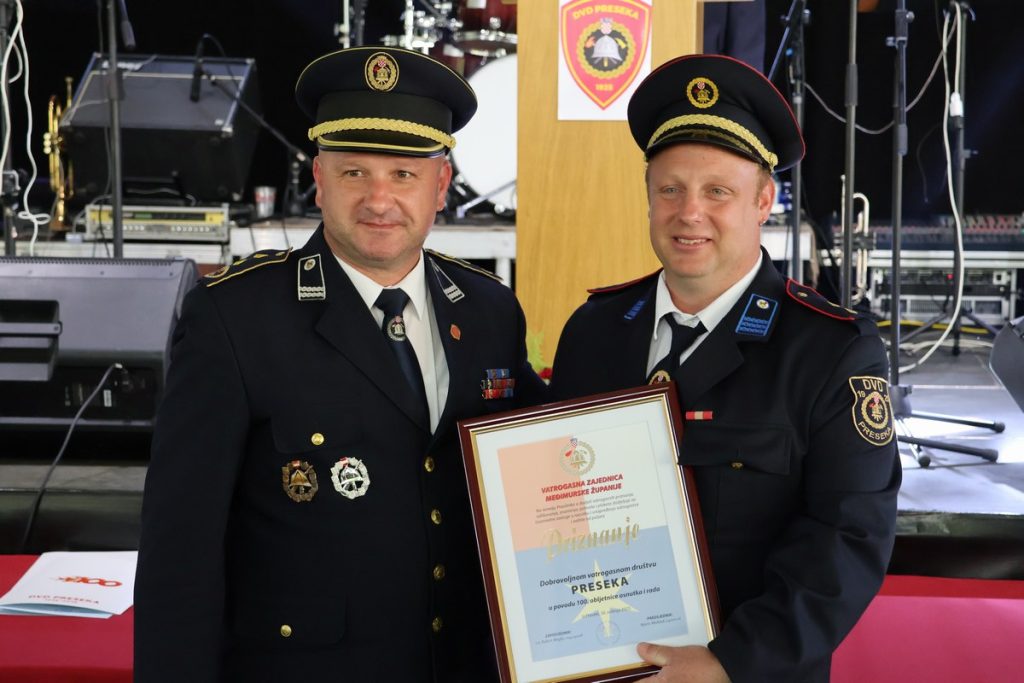 DVD Preseka, 100 godina (1) DVD Preseka, 100 godina (1)