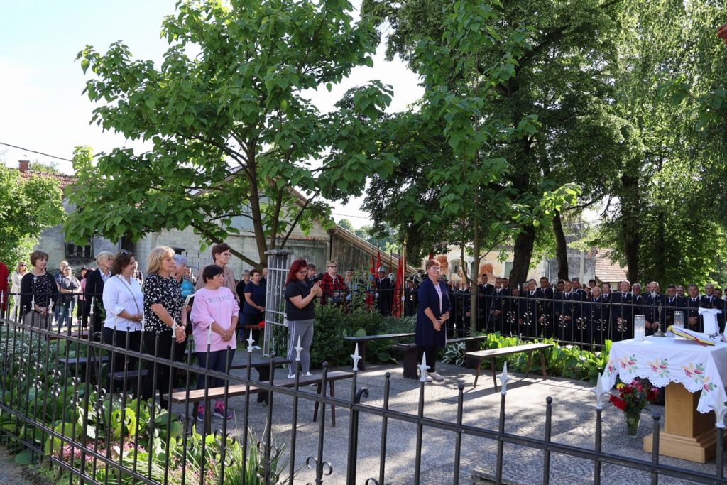 DVD Preseka, 100 godina (11) DVD Preseka, 100 godina (11)