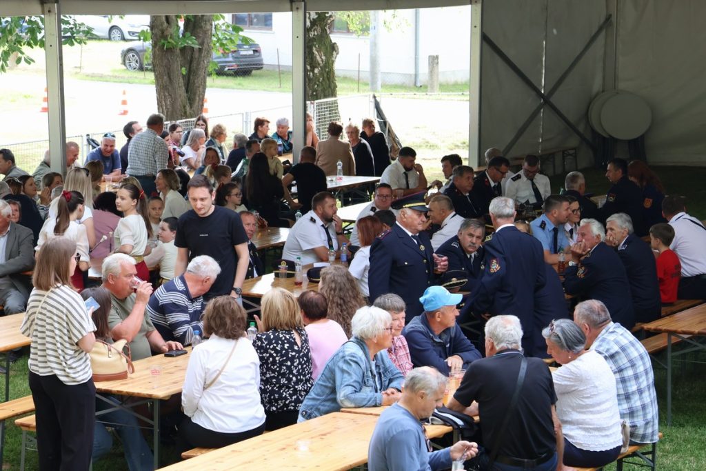 DVD Preseka, 100 godina (24) DVD Preseka, 100 godina (24)