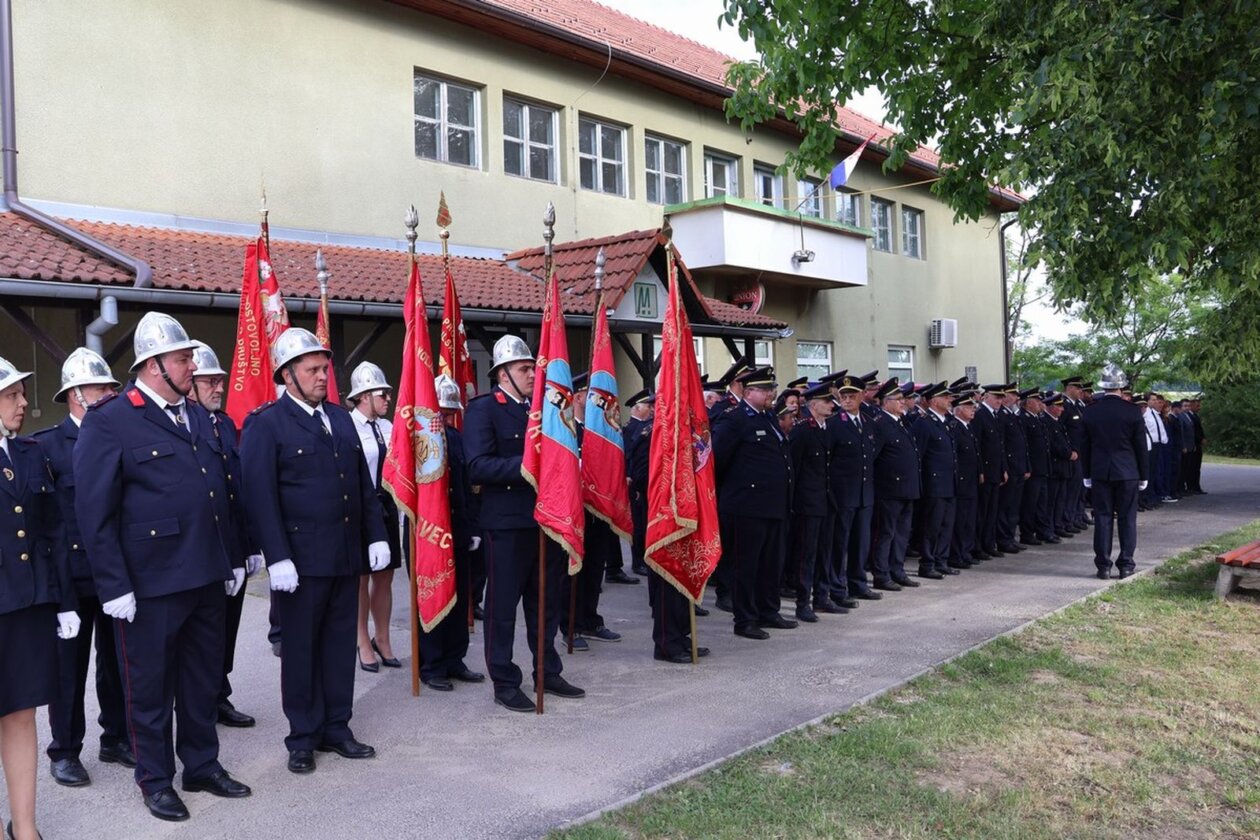 DVD Preseka 100 godina 27