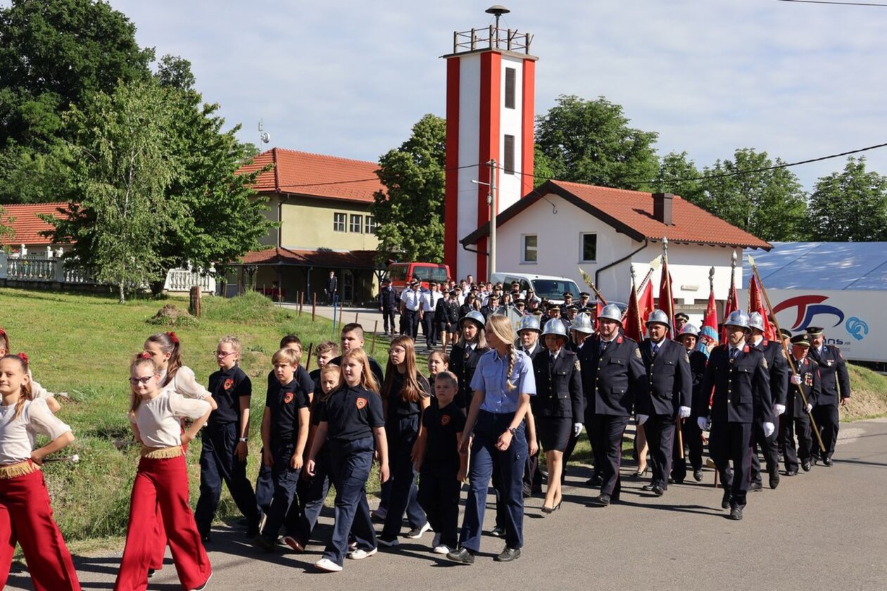 DVD Preseka 100 godina 40