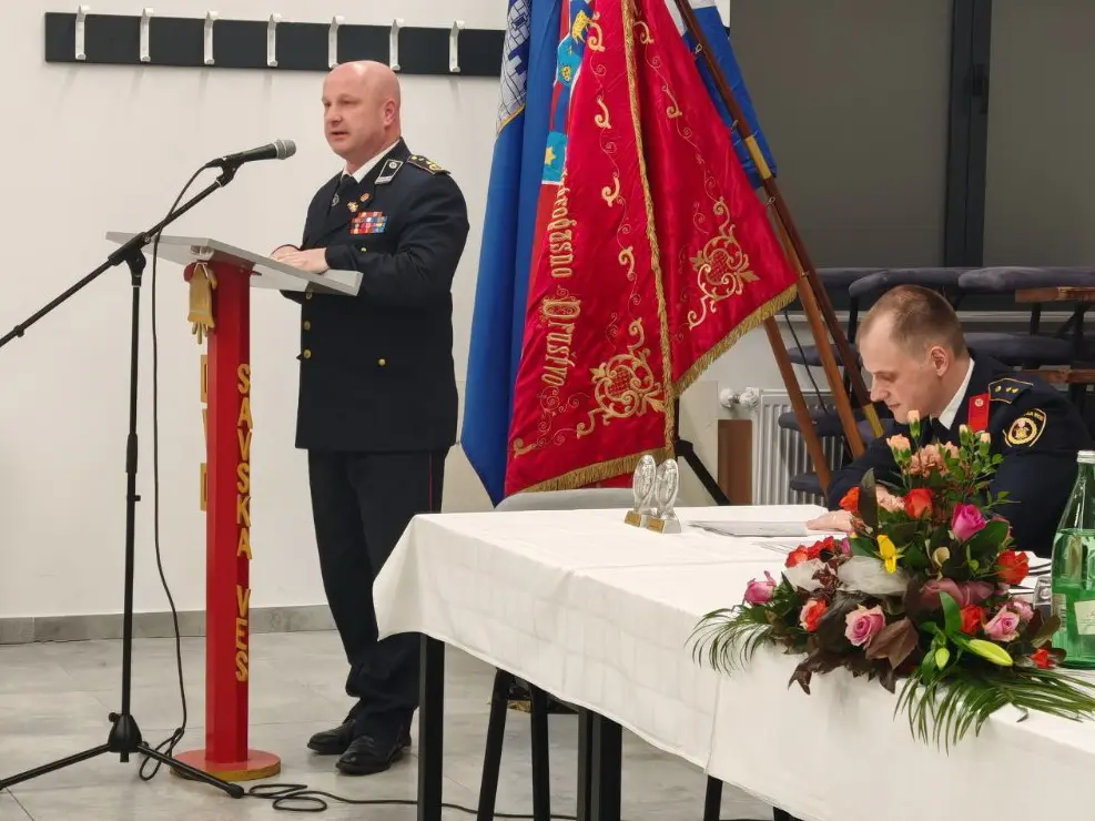 DVD SAVSKA VES (10) DVD SAVSKA VES (10)