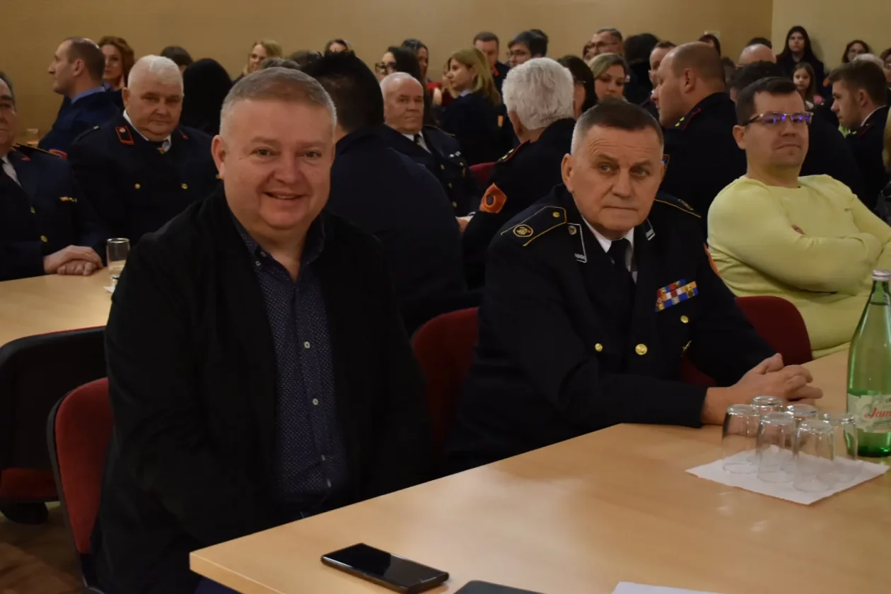 DVD STRAHONINEC IZBORNA SKUPŠTINA (12)