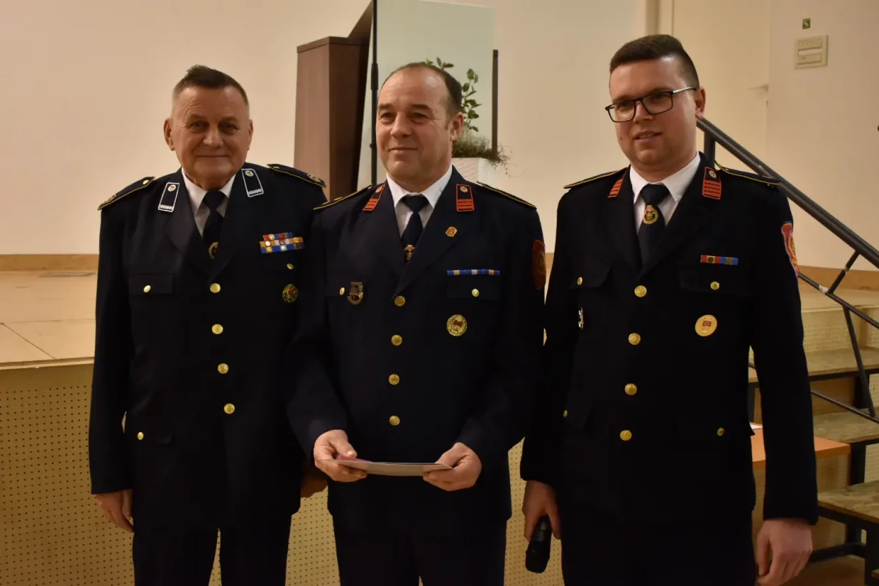 DVD STRAHONINEC IZBORNA SKUPŠTINA (17)