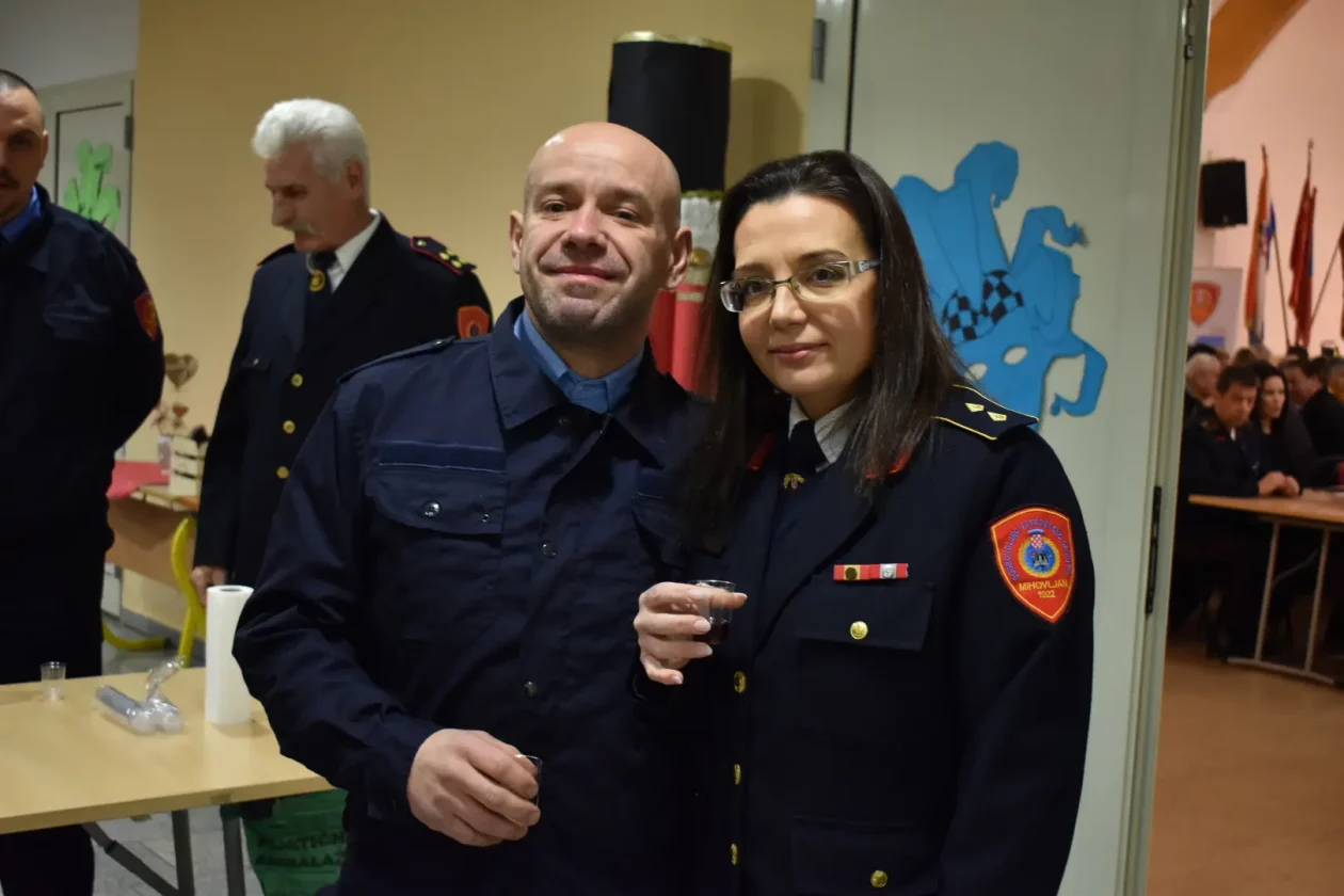 DVD STRAHONINEC IZBORNA SKUPŠTINA (7)