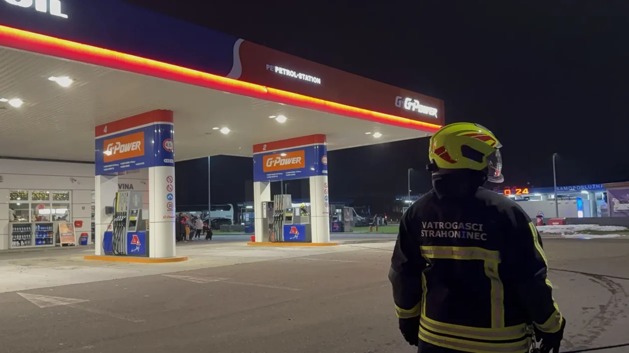 DVD STRAHONINEC vatrogasne vježbe adria oil (10)