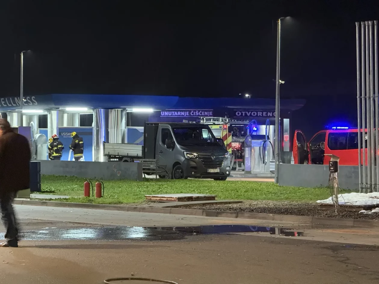 DVD STRAHONINEC vatrogasne vježbe adria oil (15)