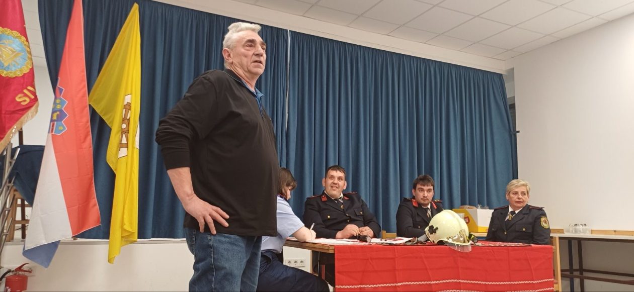 DVD Sivica (3) DVD Sivica (3)