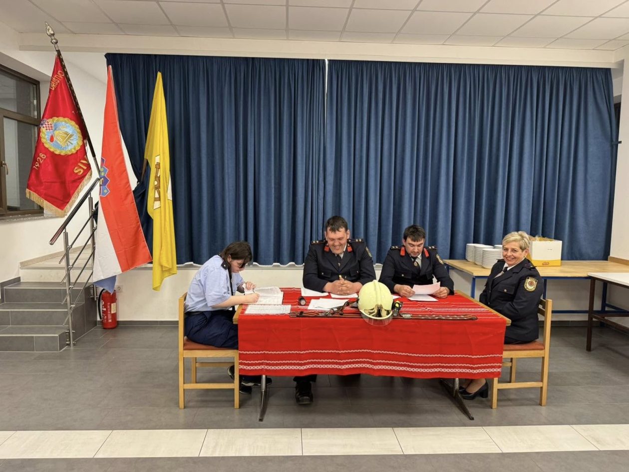 DVD Sivica (6) DVD Sivica (6)