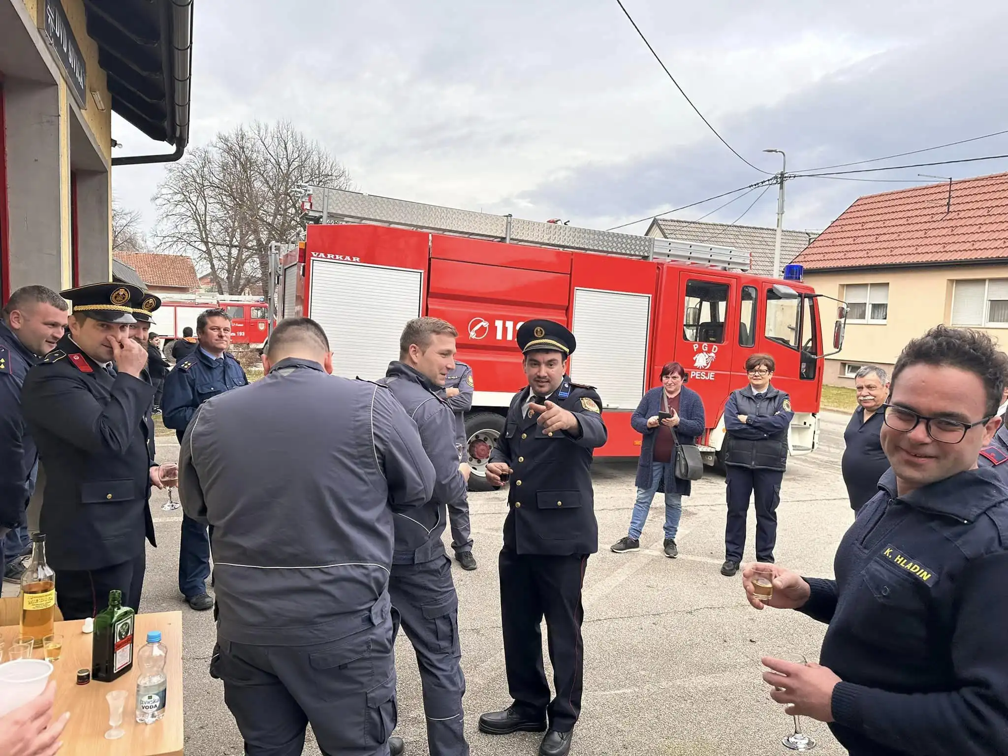 DVD Sivica novo vozilo (6)