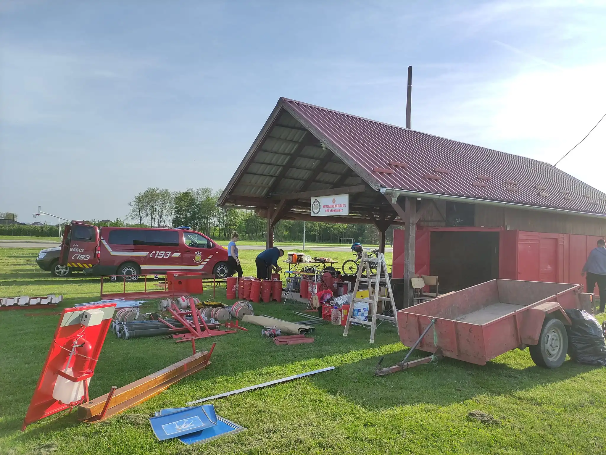 DVD Strahoninec – uređenje vatrogasnog poligona (5) DVD Strahoninec – uređenje vatrogasnog poligona (5)